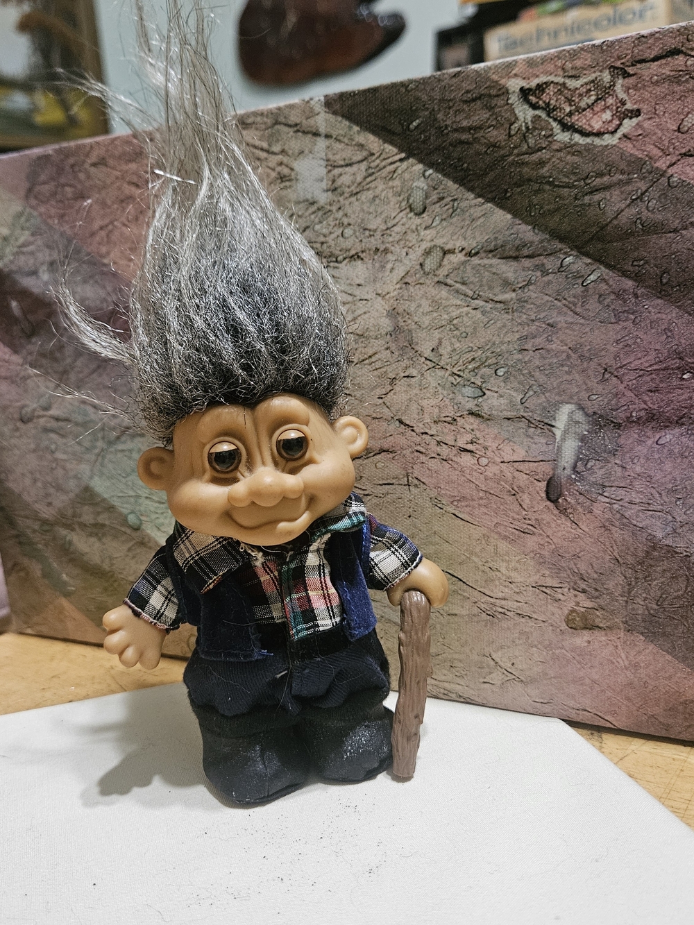 Vintage 4.5-inch Russ Berrie "Grandpa" troll doll featuring Fuzzy Grey hair
